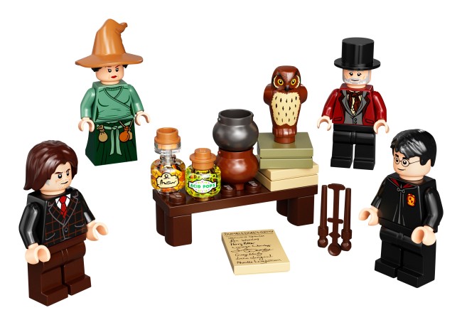 LEGO Harry Potter Minifiguren aus der Zauberwelt – Zubehörset (40500)
